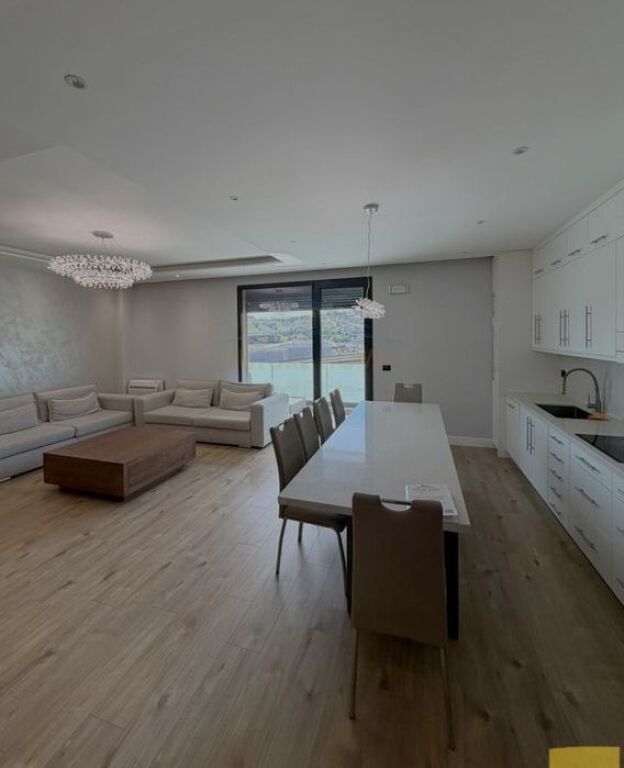 Shitet, Apartament 3+1+2+2 Poste Parkimi, Sofia Hill Residence, TEG, Tiranë.