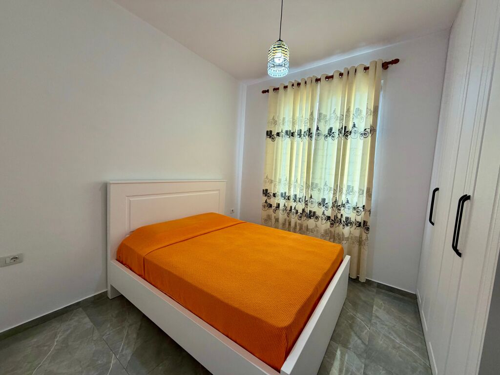 Shtëpi private 2+1 , 1-katëshe për Qira 📍 Baldushk