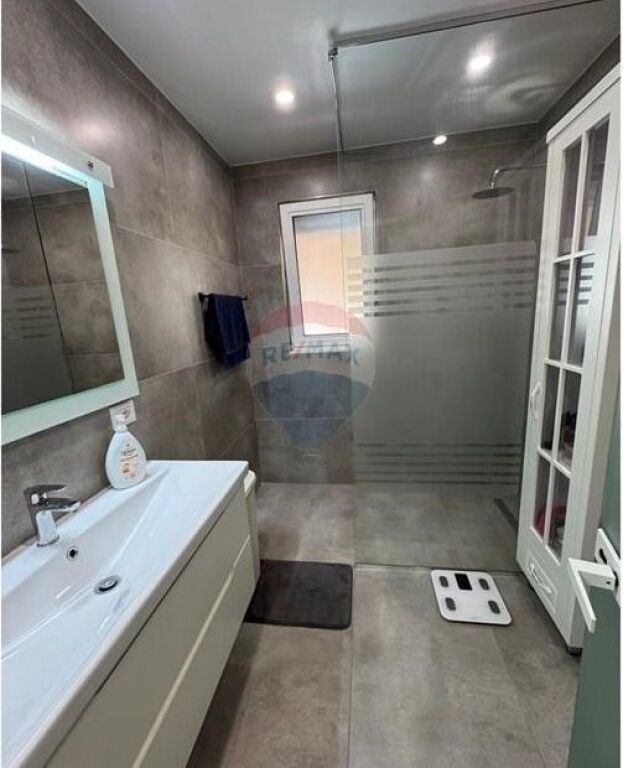Apartament 2+1 - Për Shitje - Blloku, Tiranë ID: 530221066-294