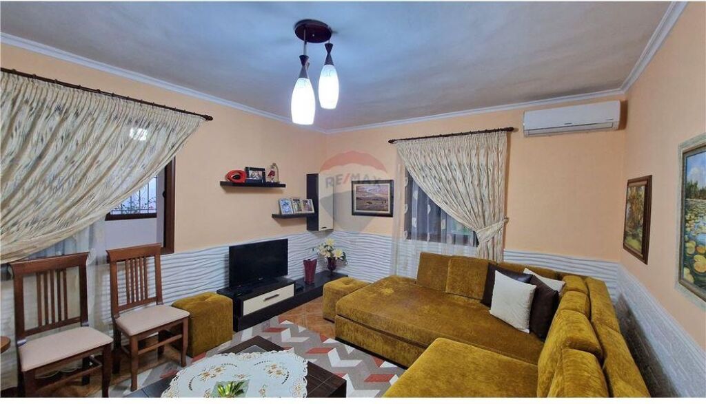 SHTËPI PRIVATE NË SHITJE – ÇOLE, VLORË