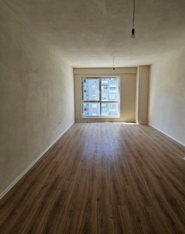 🏡Shitet Apartament 3+1+2+Depo te Komuna e Parisit❗