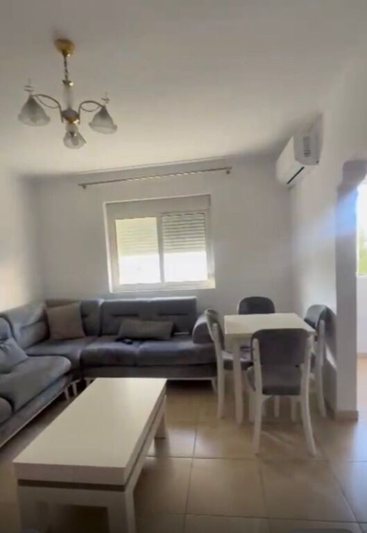 🏡 Jepet me qera apartament 1+1 – Rruga Xhafize Keko