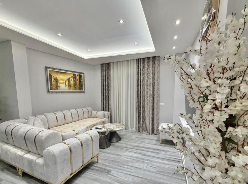 APARTAMENT 2+1 PER QERA NE FRESK