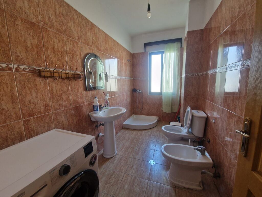 Jepet apartament 2+1 me qera ne Yzberisht