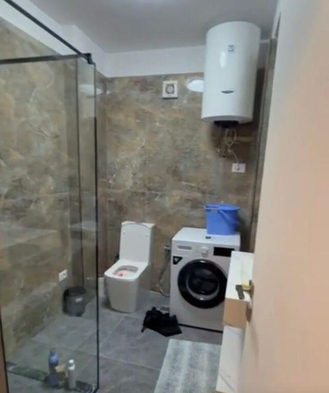 Apartament 2+1 me qira tek Rruga e Elbasanit!