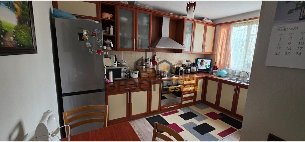 Shitet Apartament 4+1+2 – Ali Demi , Tiranë