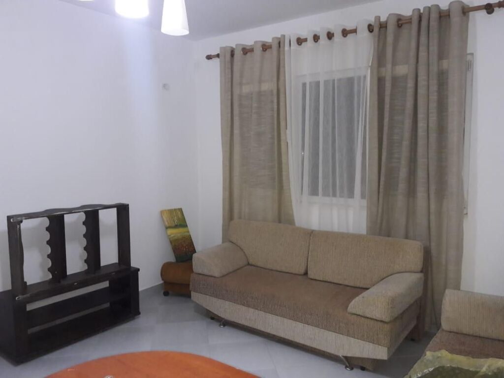 Jepet Apartament me qera