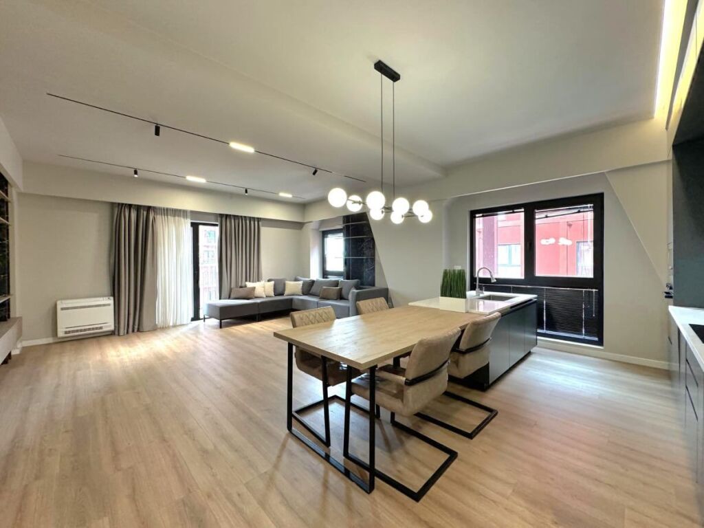 GARDEN BUILDING, Vendo super appartamento. 2+1+2 bagni