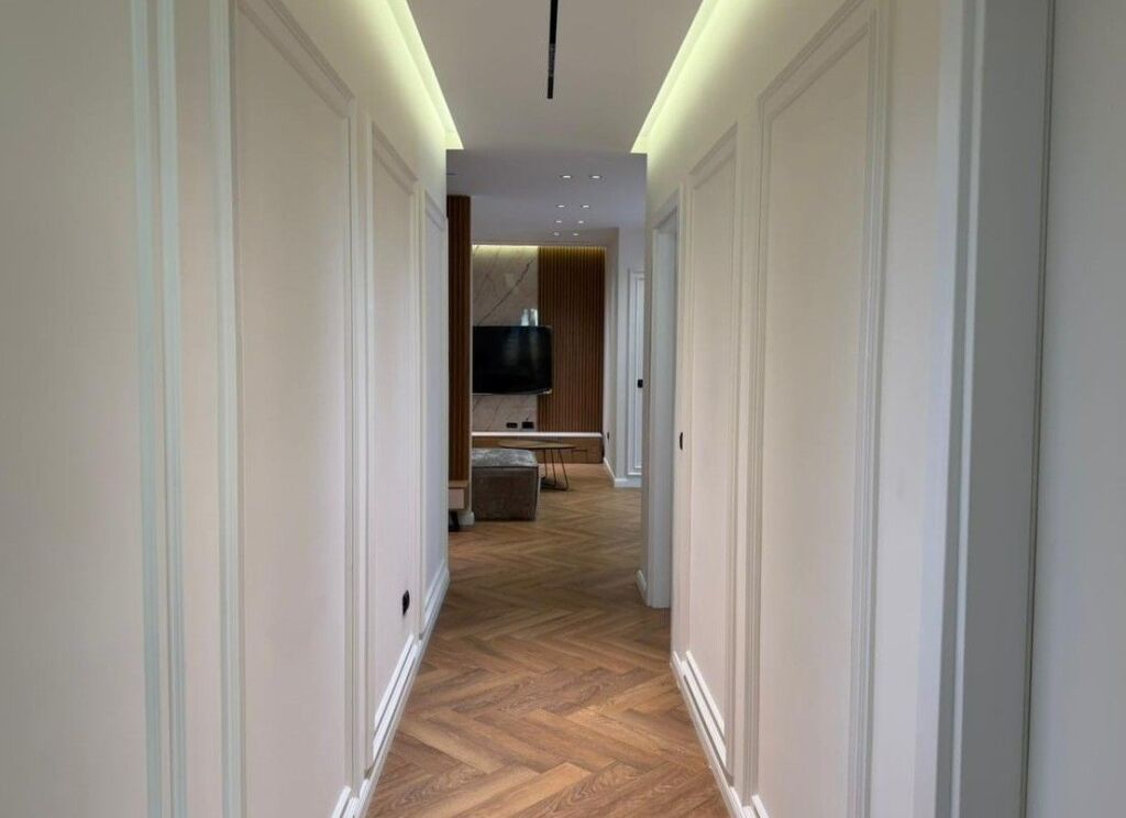 Apartament  2+1 + Gardërobë për Shitje – Përballë Kompleksit Delijorgji