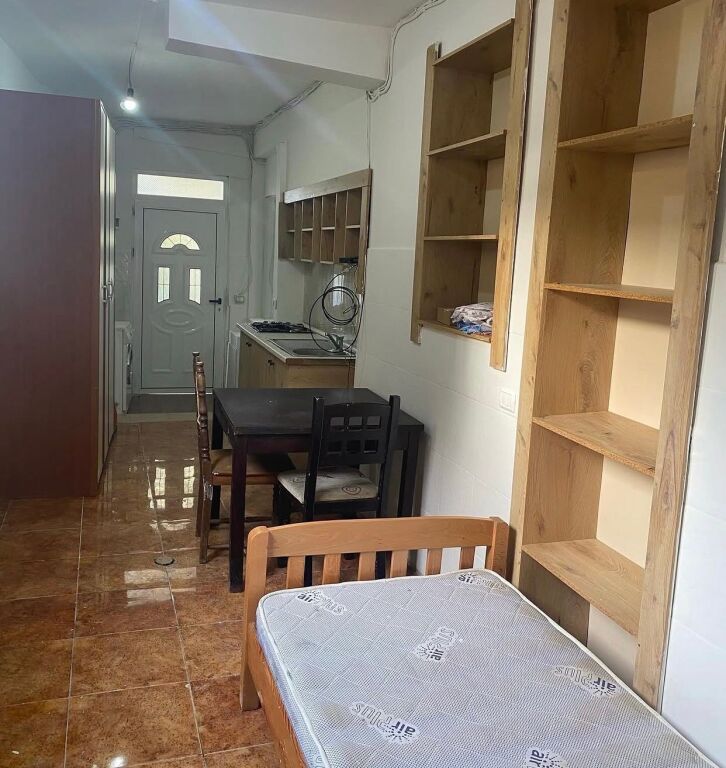 🏡 Jepet Garsioniere me Qera mbi Fushen Ali Demit në Pallat, Tiranë