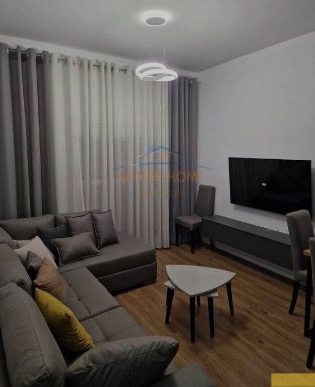 Affitto, Appartamento 1+1+Posto auto, Alidemi, Tirana.