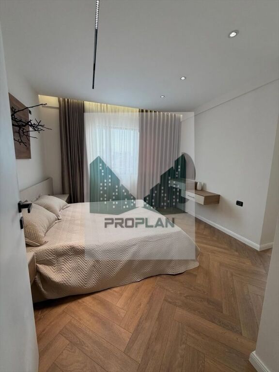 🏠 SHITET – Apartament 2+1+Garderobë | Përballë Delijorgjit (buzë Lanes)