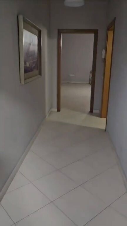 2+1,ne zog te zi afer ring center,113 m2,248 miljon leke