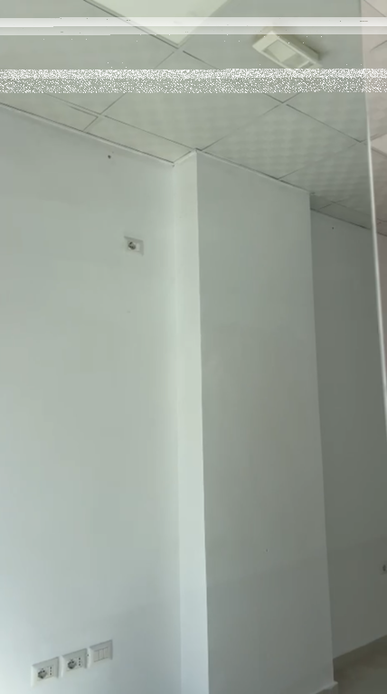 Dyqan me qera ne Astir !