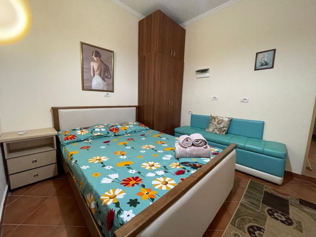 Garsonier per te huaj i mire kompletua me te gjitha  wifi.