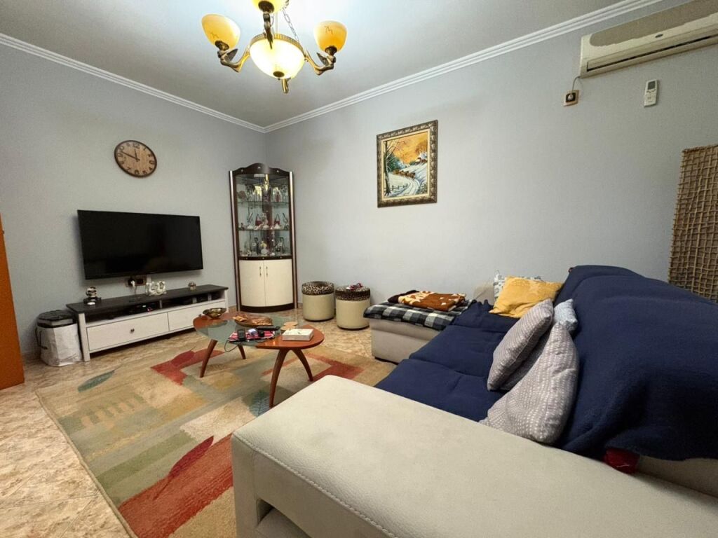 Apartament 1+1 me qira tek Zogu i Zi!
