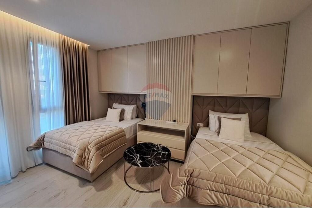 🌊 APARTAMENT LUKSOZ  2+1+2 NË SHITJE – LUNGOMARE, VLORË