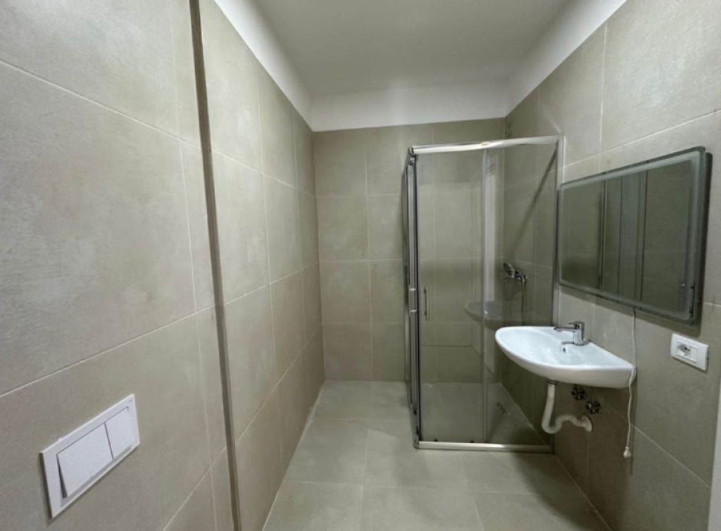 🏡 APARTAMENT 2+1 ME QIRA – UNIVERS CITY