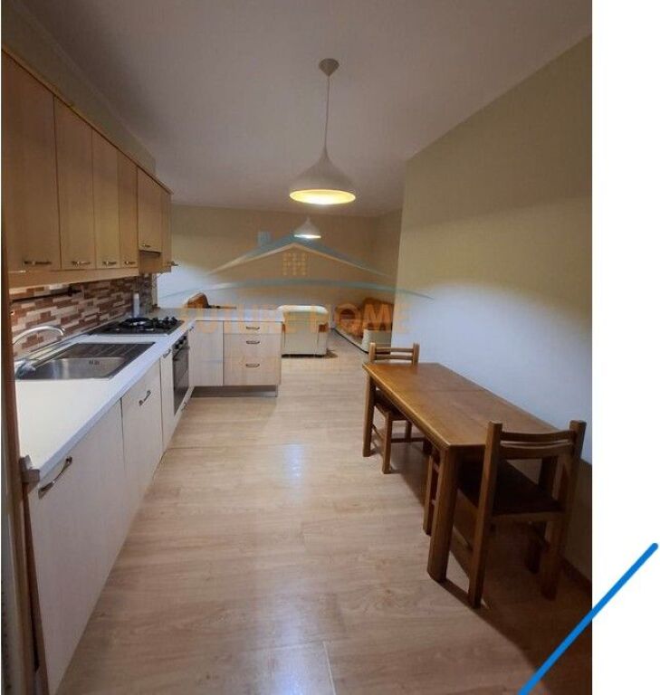 In vendita, Appartamento 2+1, Nuovo Anello, Tirana. 