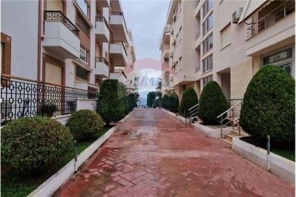 APARTAMENT LUKSOZ 2+1 + VERANDË NË SHITJE – UJI I FTOHTË, VLORË