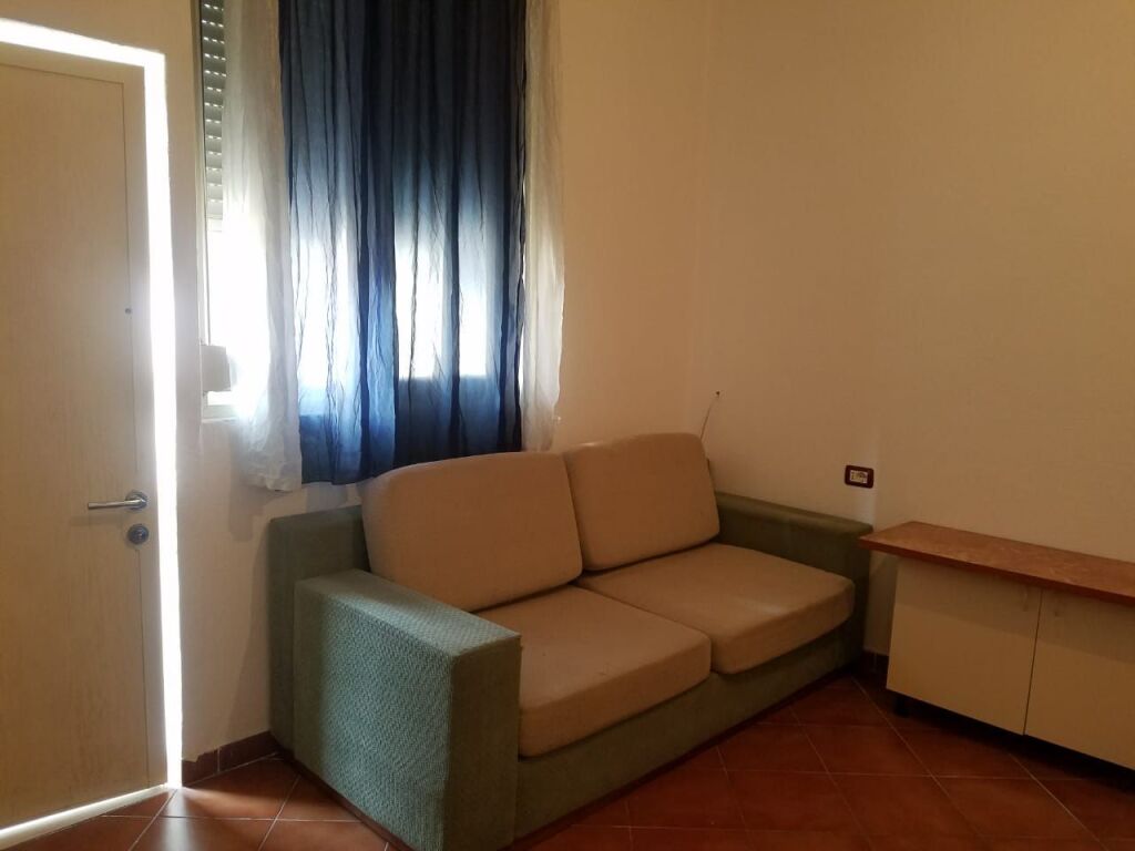 Garsonier per te huaj i mire kompletua me te gjitha  wifi.