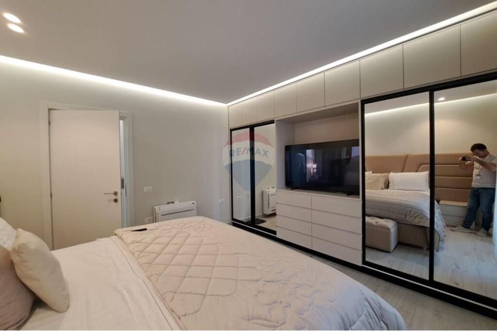 🌊 APARTAMENT LUKSOZ  2+1+2 NË SHITJE – LUNGOMARE, VLORË