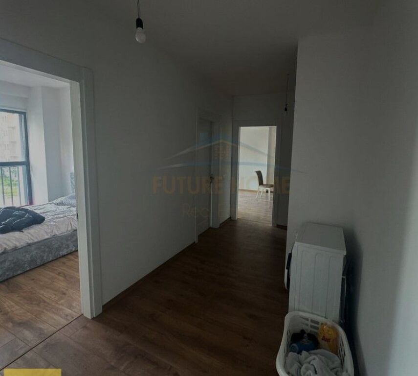 Shitet, Apartament 2+1+2+Post Parkimi, Bulevardi Ri, Tirane
