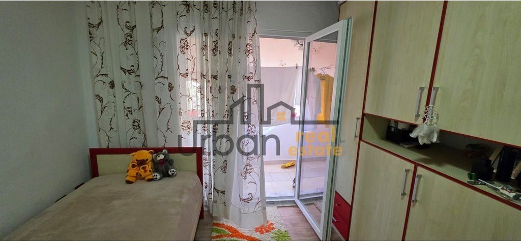 Shitet Apartament 4+1+2 – Ali Demi , Tiranë