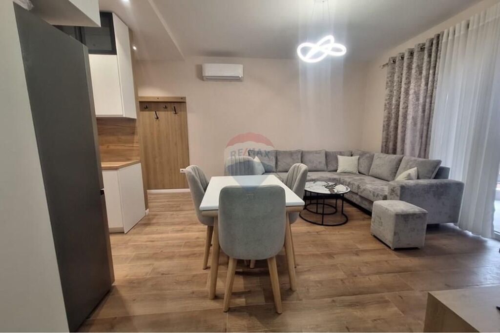 Apartament  1+1 + Post Parkimi- Për Qira - Zogu I Zi, Tiranë