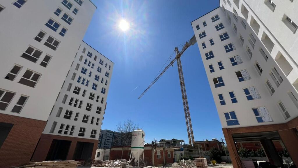 VENDESI APPARTAMENTO 1+1 A ASTIR