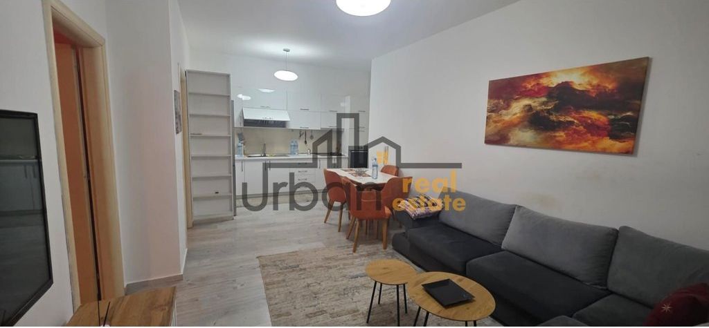 🏡 AFFITTASI APPARTAMENTO 2+1 – PAZARI I RI