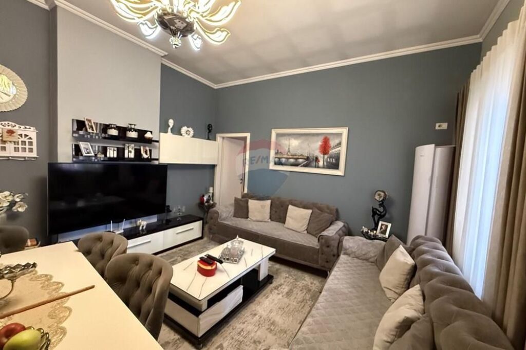 Apartament - Për Shitje - Rruga Teodor Keko, Tiranë