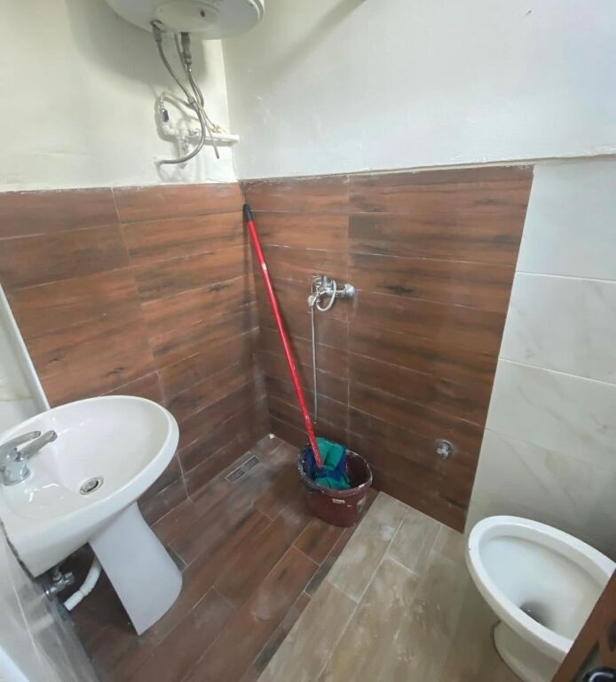 🏡 Jepet Garsioniere me Qera mbi Fushen Ali Demit në Pallat, Tiranë