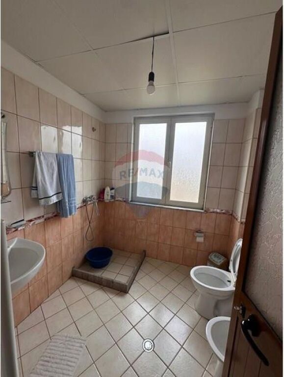 Apartment 3+1+2 for sale, in the Fresku area, on Thesari street