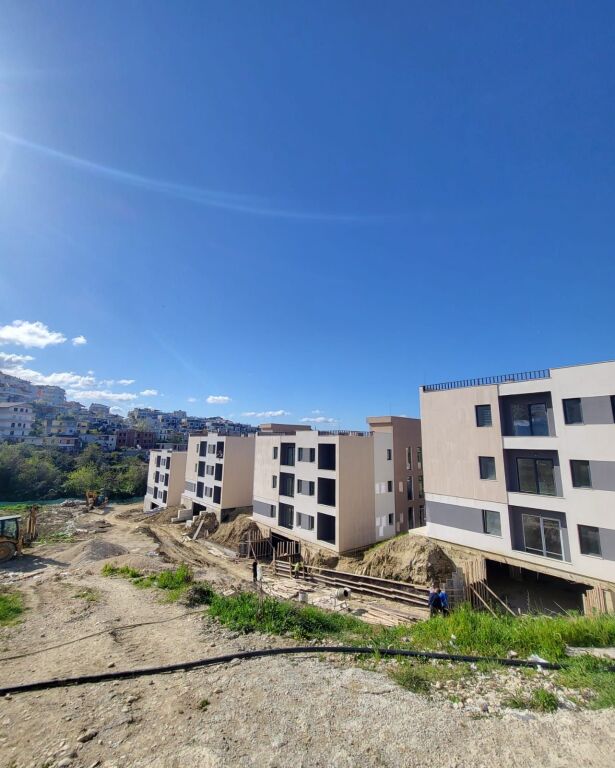 🏡 Vendesi in vendita 2+1 a Fresk