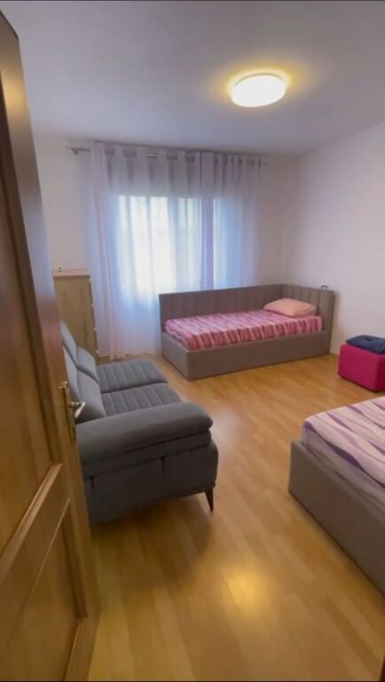APT 5 DHOMA + 2 TUALETE NË PLAZH DURRËS