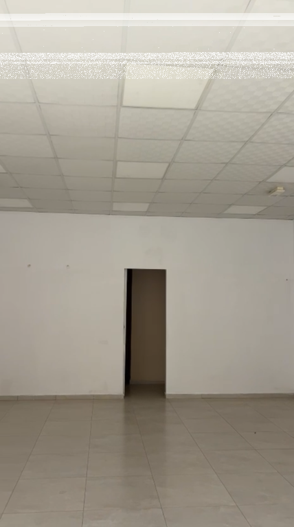 Dyqan me qera ne Astir !