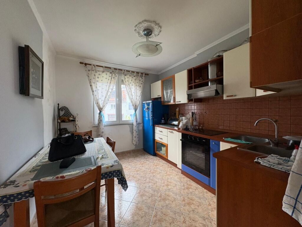 Apartament 1+1 me qira tek Zogu i Zi!
