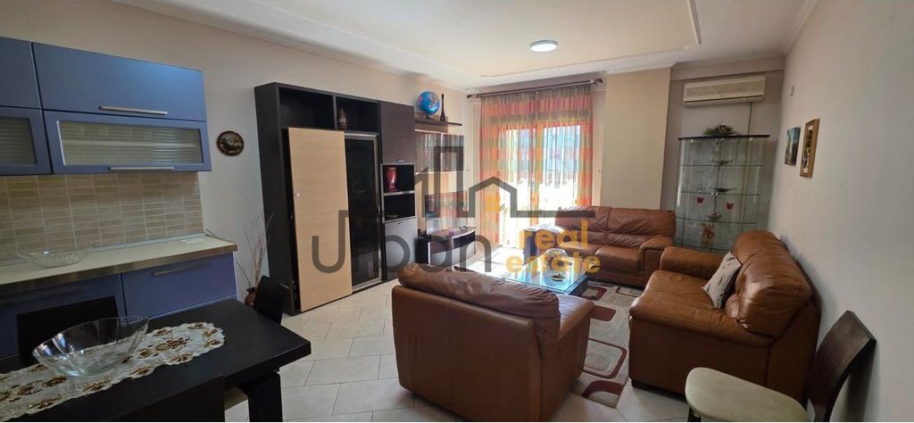 🏡 AFFITTASI APPARTAMENTO 2+1+2 – COMUNE DI PARIGI, TIRANA