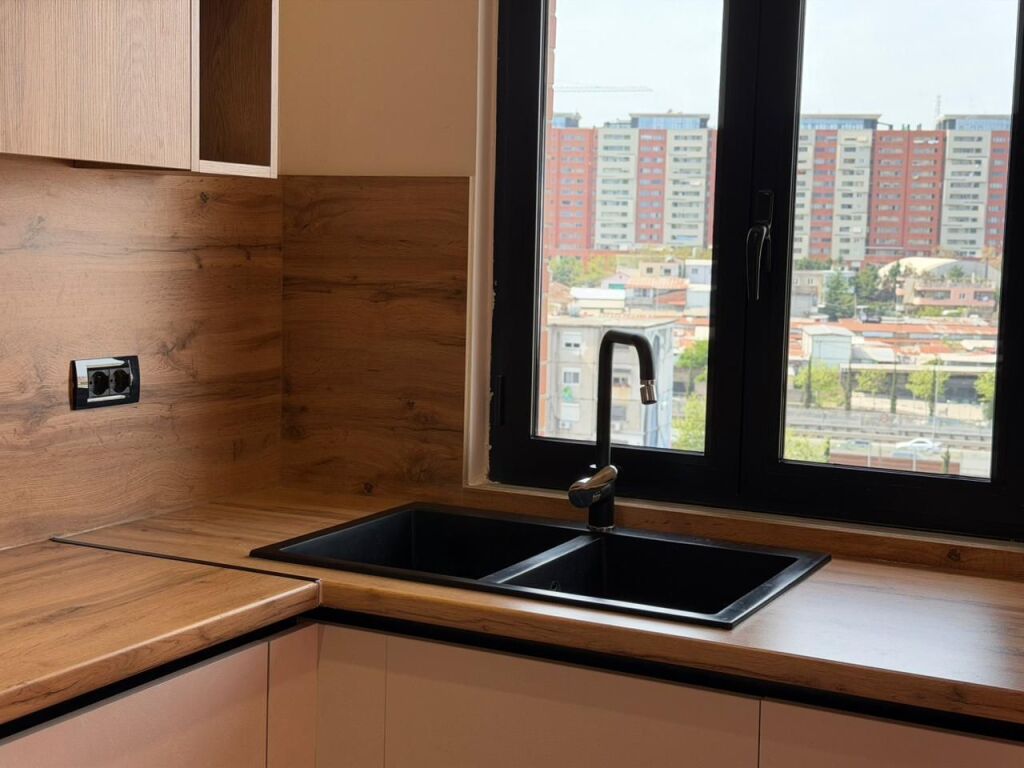 ❗️Apartament 2+1 + Gardërobë për Shitje – Përballë Kompleksit Delijorgji❗️