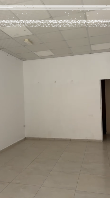 Dyqan me qera ne Astir !