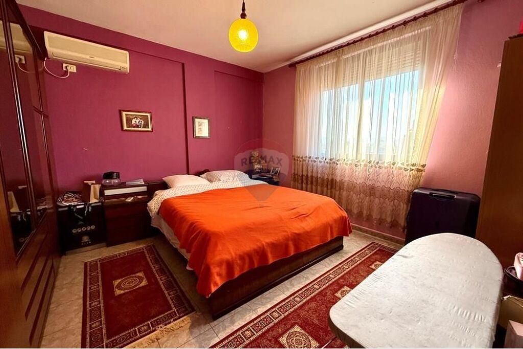 Appartamento - In Vendita - Via Ali Demi, Tirana