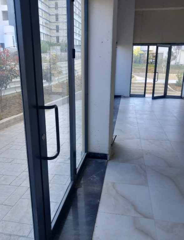 🏢 AMBIENTE COMMERCIALE IN AFFITTO – ZONA DEL PORCELLANA