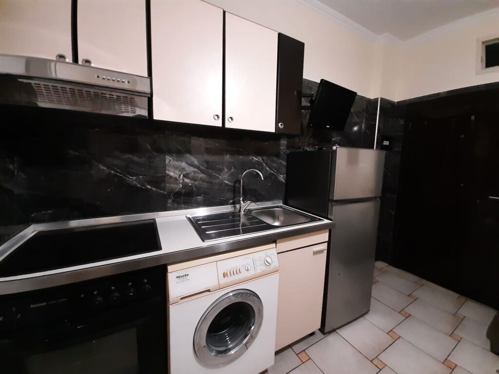 1+1 super per te huaj kati i 2te afrer concord centeri kompketuar me te gjutha.internet.etj.