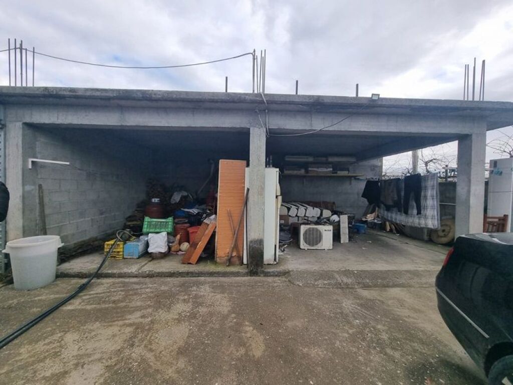 Lezhë SMT - Shitet Vilë