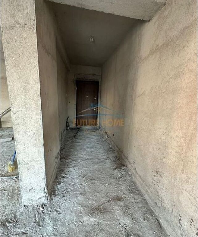 Shitje, Penthouse, Bulevardi Zhan Dark,Tiranë.