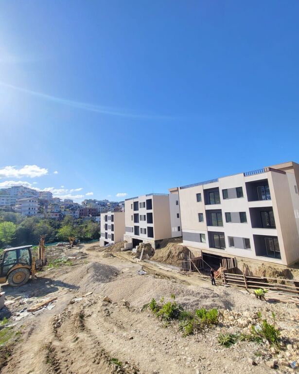 🏡 Vendesi in vendita 2+1 a Fresk