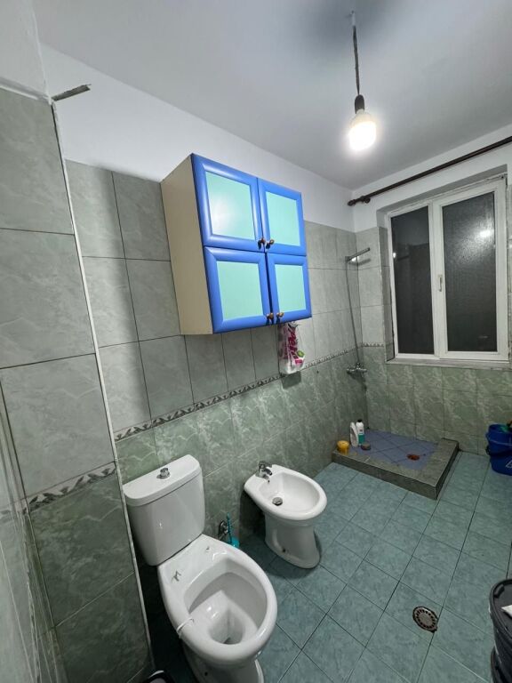 Vendesi in vendita 3+1+2 vicino al Rrethi in Astir