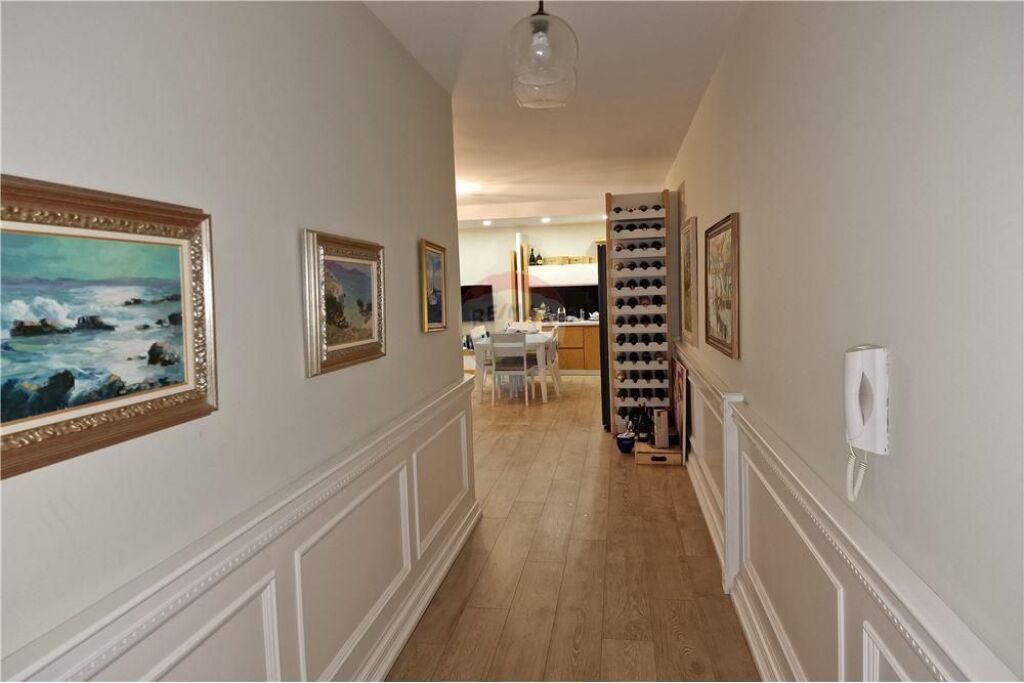 APARTAMENT LUKSOZ 2+1 + VERANDË NË SHITJE – UJI I FTOHTË, VLORË