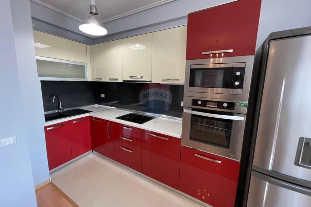 Apartament - Për Qira - Kodra e Diellit, Tiranë